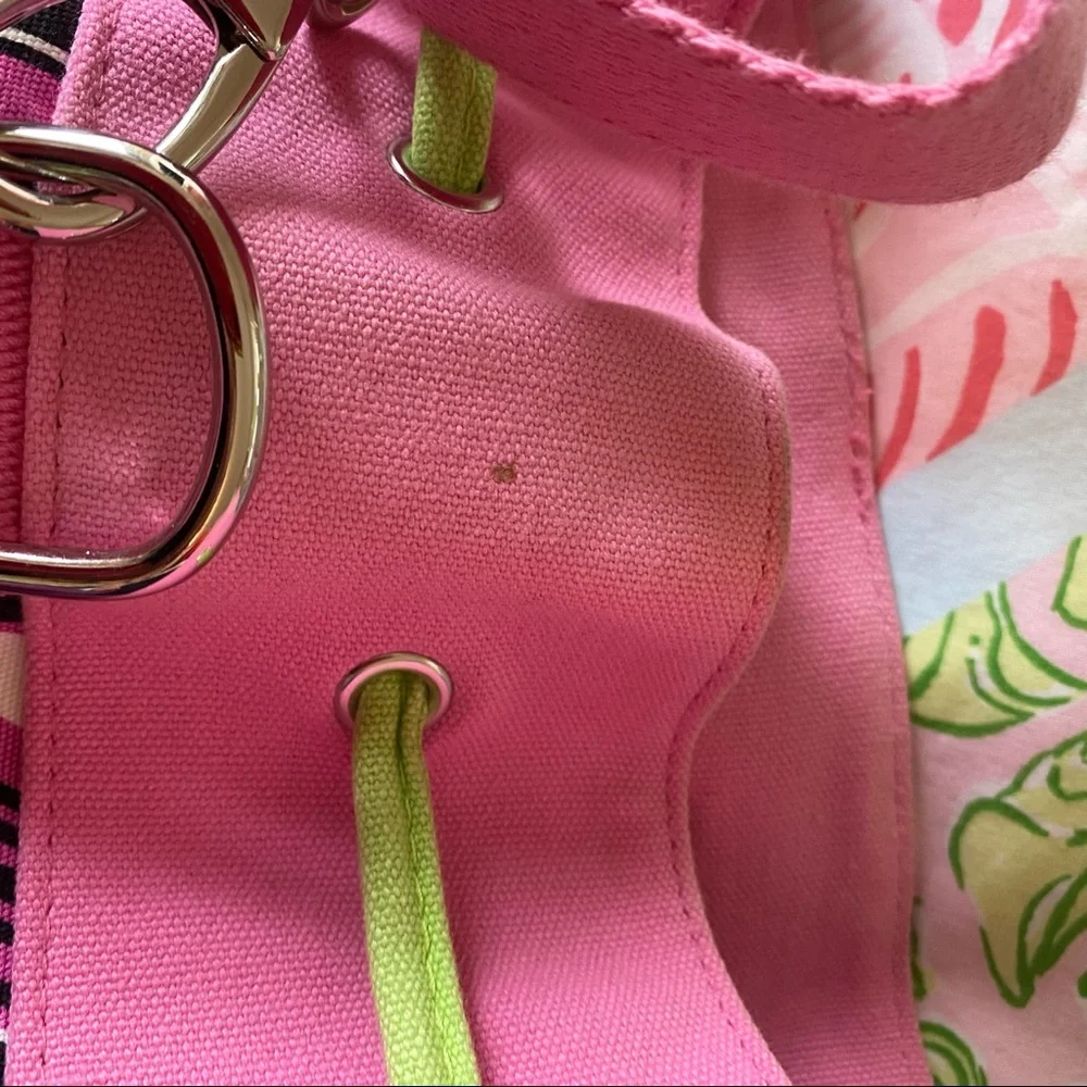 Lilly Pulitzer Del Rey Duffle Bag in Straw Market - Picture 4 of 6